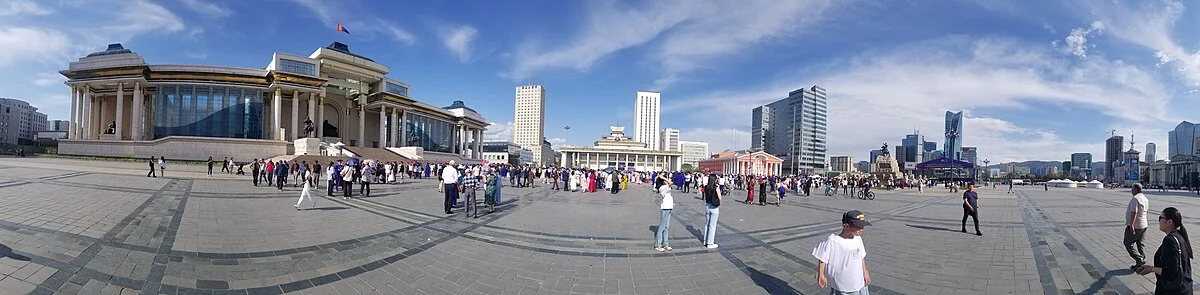 Der Süchbaatar-Platz in Ulaanbaatar