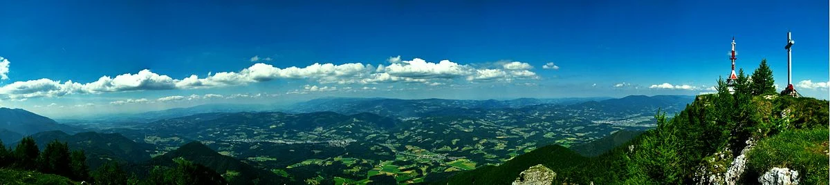 Ravne na Koroškem, gesehen von der Uršlja gora