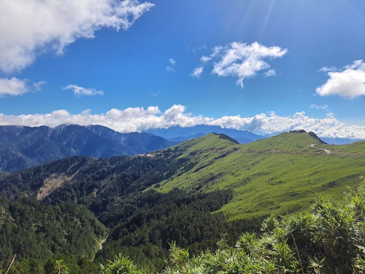 Berge an der Provinzstraße 14 nahe dem Hehuan-Berg