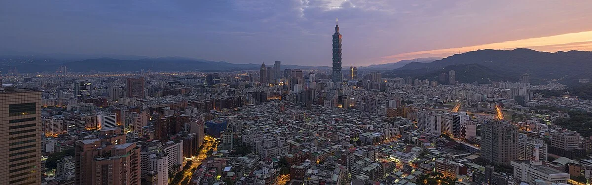 Sonnenaufgang über Taipeh