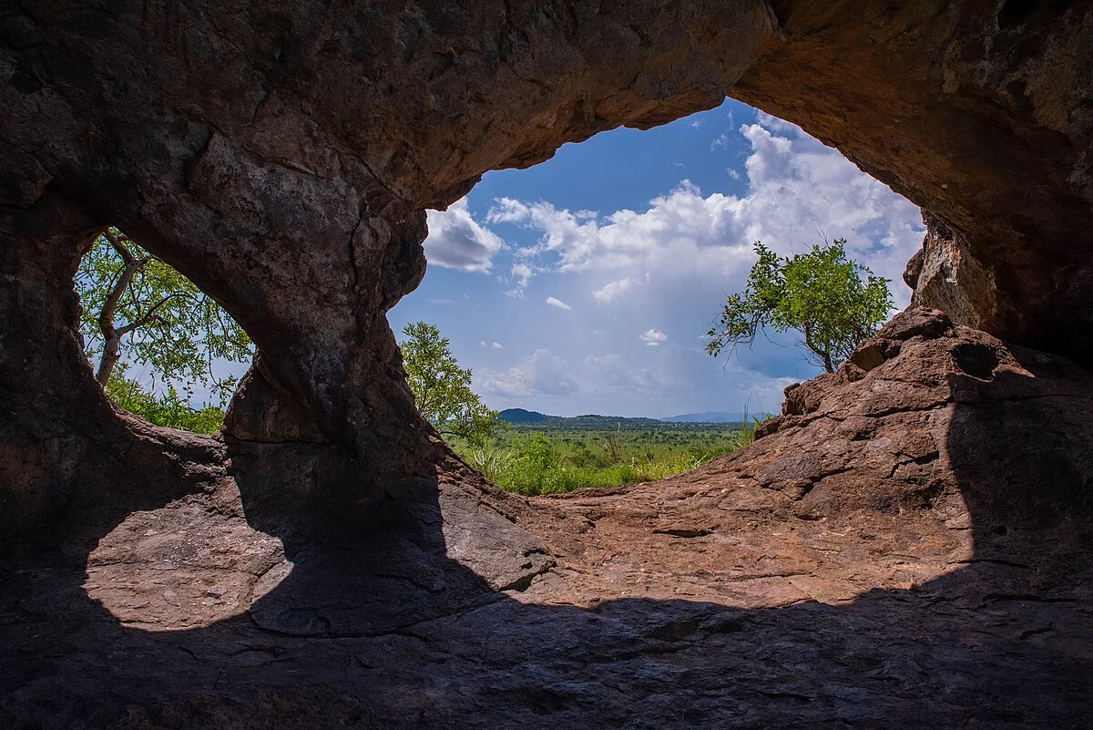 Die Napedet-Höhle im Wildreservat Pian Upe